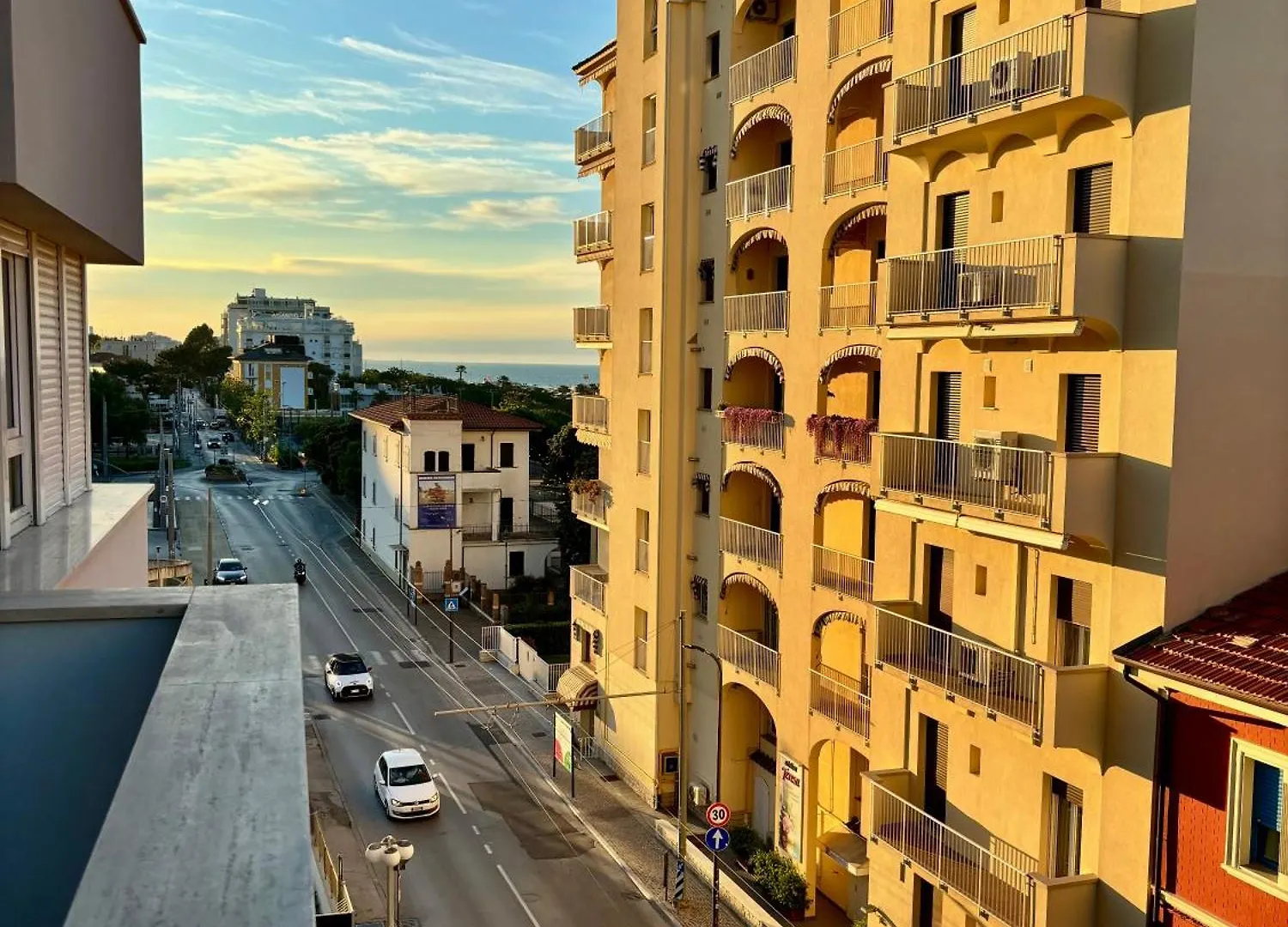 Appartamento Aria Di Mare Su Viale Ceccarini Riccione